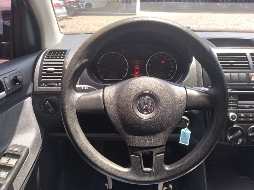 volkswagen polo 1.6 mi 8v flex 4p automatizado semiautomatico 20136