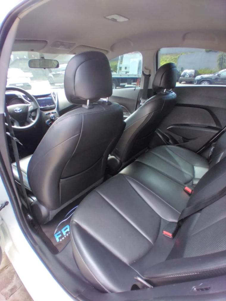hyundai hb20 1.6 spicy 16v flex 4p automatico 201512