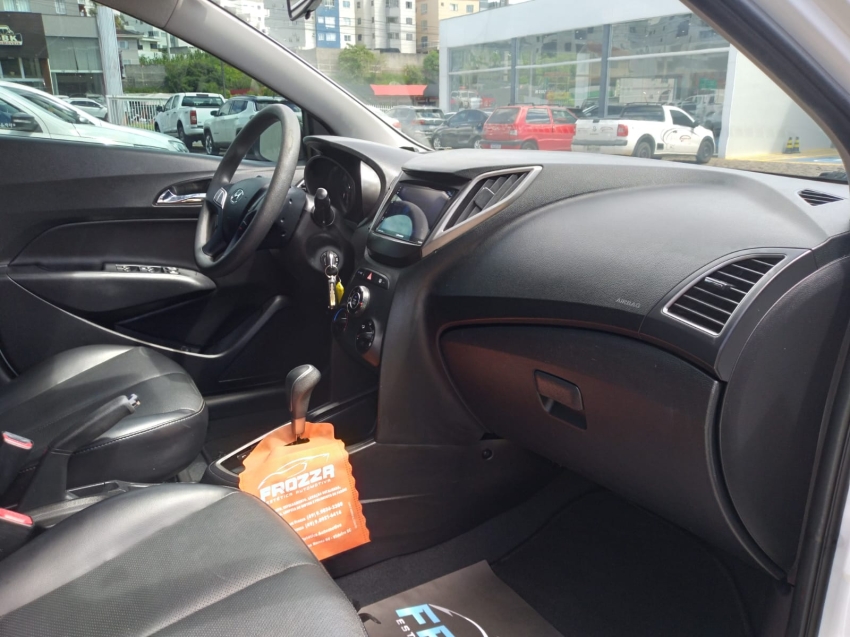 hyundai hb20 1.6 spicy 16v flex 4p automatico 201513