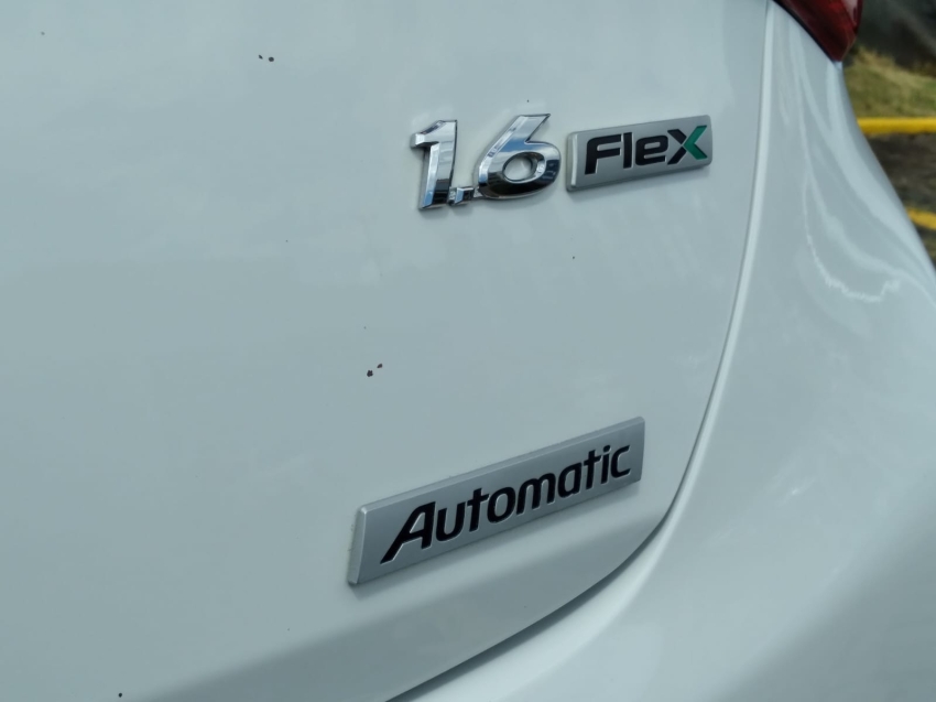 hyundai hb20 1.6 spicy 16v flex 4p automatico 201519