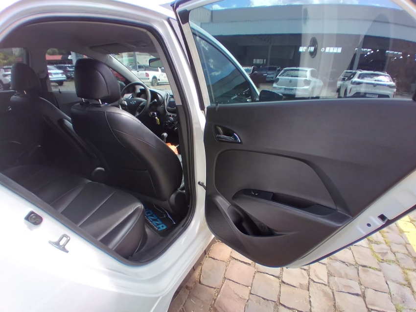 hyundai hb20 1.6 spicy 16v flex 4p automatico 201515