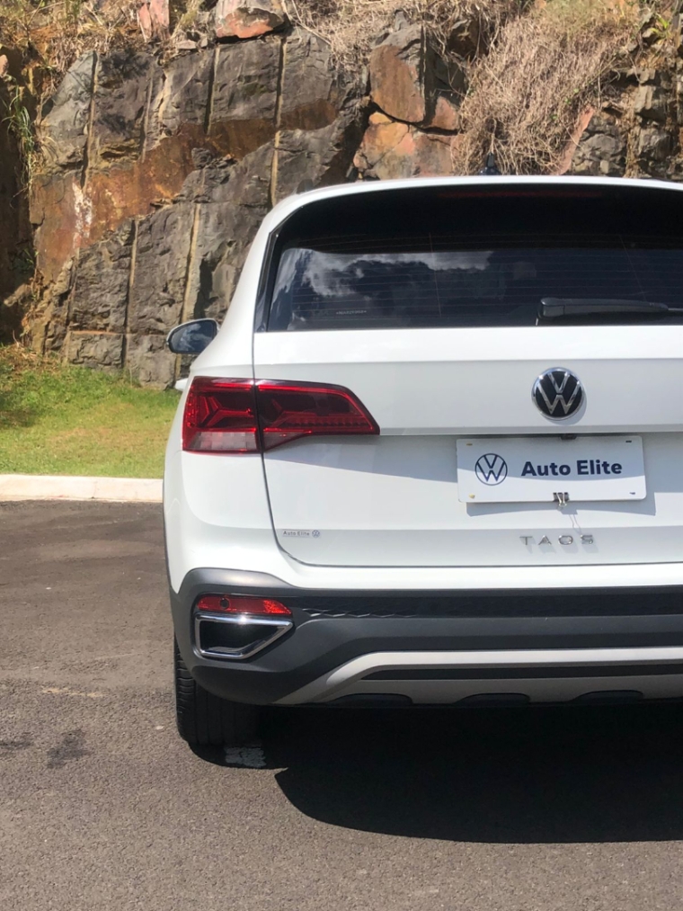 volkswagen taos 1.4 250 tsi total flex comfortline automatico 4p 202219