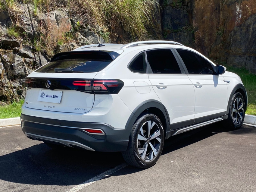 volkswagen nivus 1.0 200 tsi total flex highline automatico 4p 20247