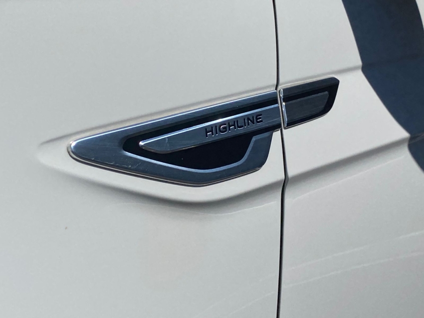 volkswagen nivus 1.0 200 tsi total flex highline automatico 4p 20243