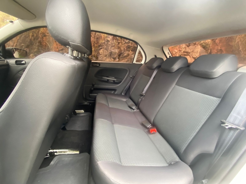 volkswagen gol 1.0 12v mpi totalflex 4p manual flex 20235