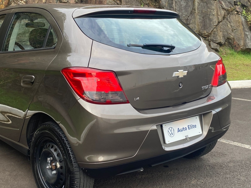 chevrolet onix 1.4 mpfi lt 8v flex 4p manual 201417