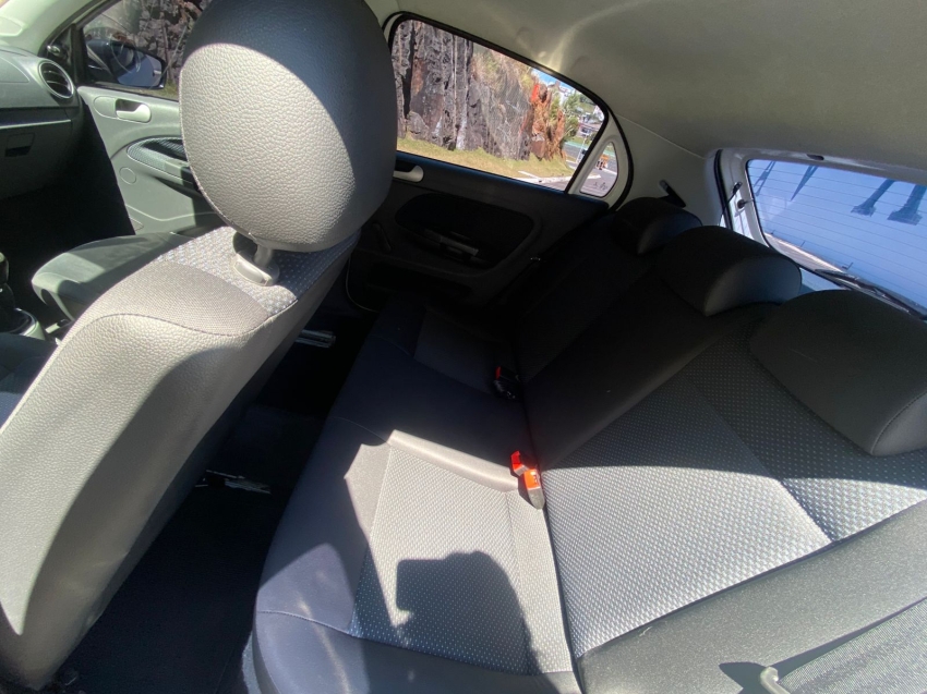 volkswagen gol 1.0 mi trendline 8v flex 2p manual 4p 201510