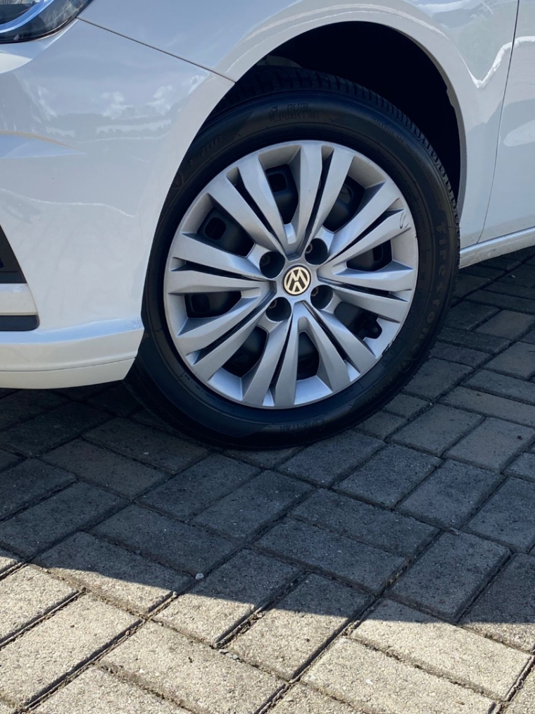 volkswagen voyage 1.0 12v mpi totalflex 4p manual flex 202313