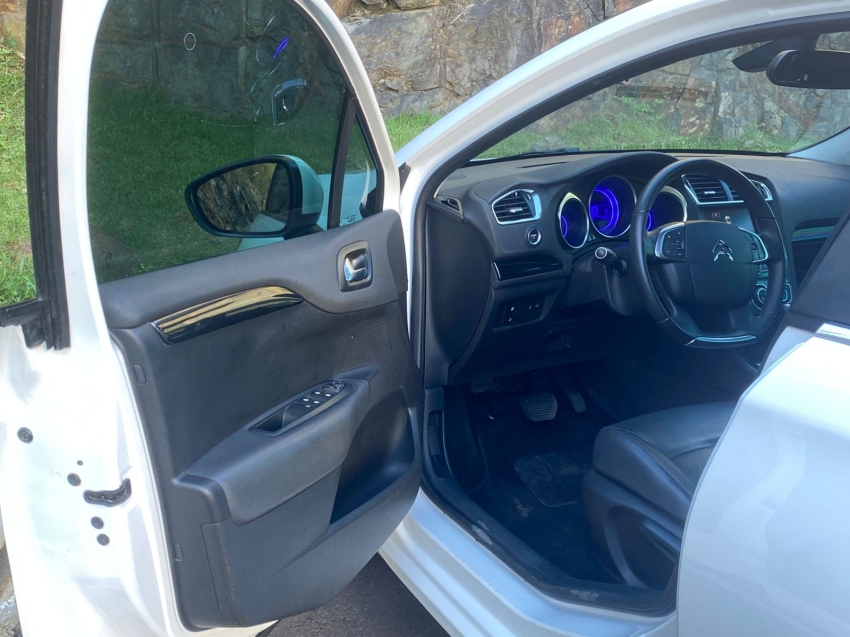 citroen c4 lounge 1.6 thp flex exclusive bva 4p automatico 20186