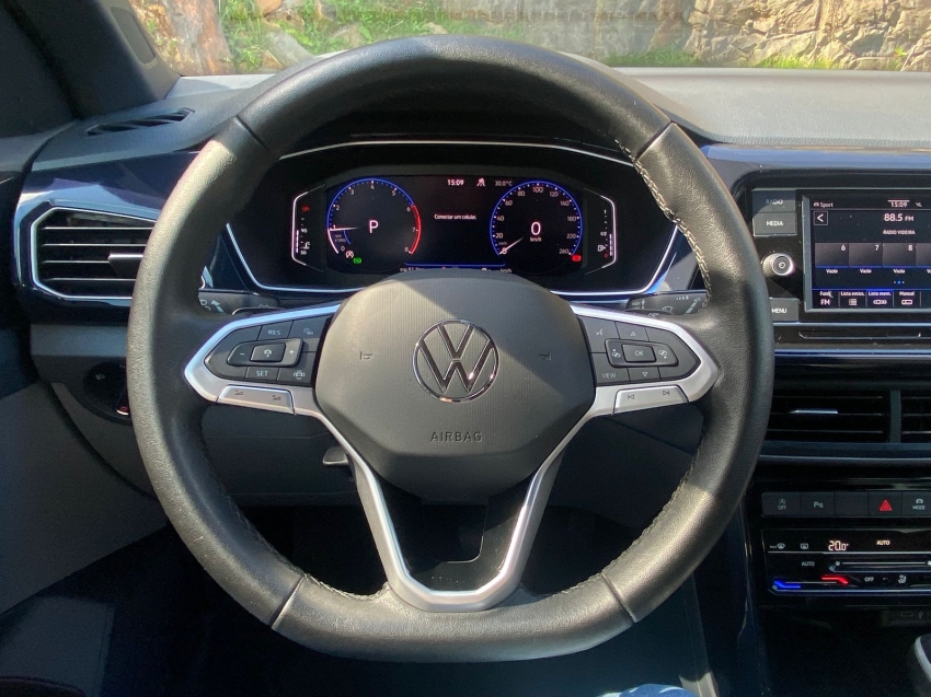 volkswagen t-cross 1.0 200 tsi total flex comfortline automatico 4p 202313