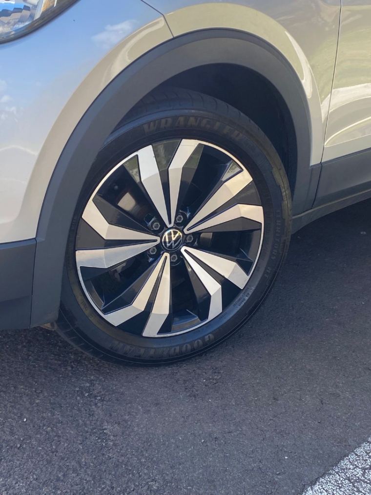 volkswagen t-cross 1.0 200 tsi total flex comfortline automatico 4p 20232