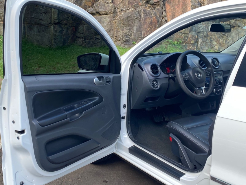 volkswagen gol 1.6 mi highline 8v flex 4p automatizado semiautomatico 201419