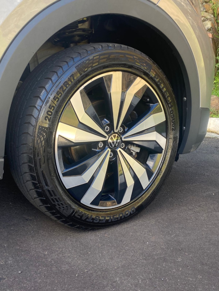 volkswagen t-cross 1.0 200 tsi total flex automatico 4p 202510