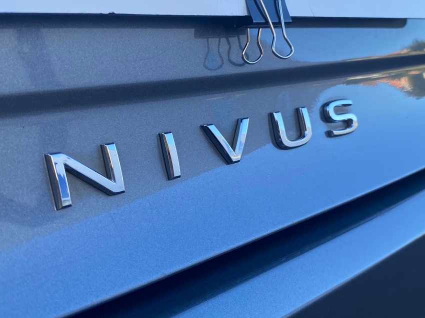 volkswagen nivus 1.0 200 tsi total flex comfortline automatico 4p 202320