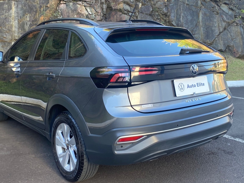 volkswagen nivus 1.0 200 tsi total flex comfortline automatico 4p 20235