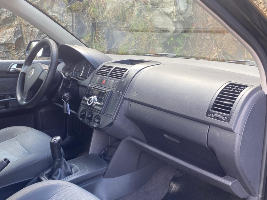 volkswagen polo sedan 1.6 mi 8v flex 4p manual 201012