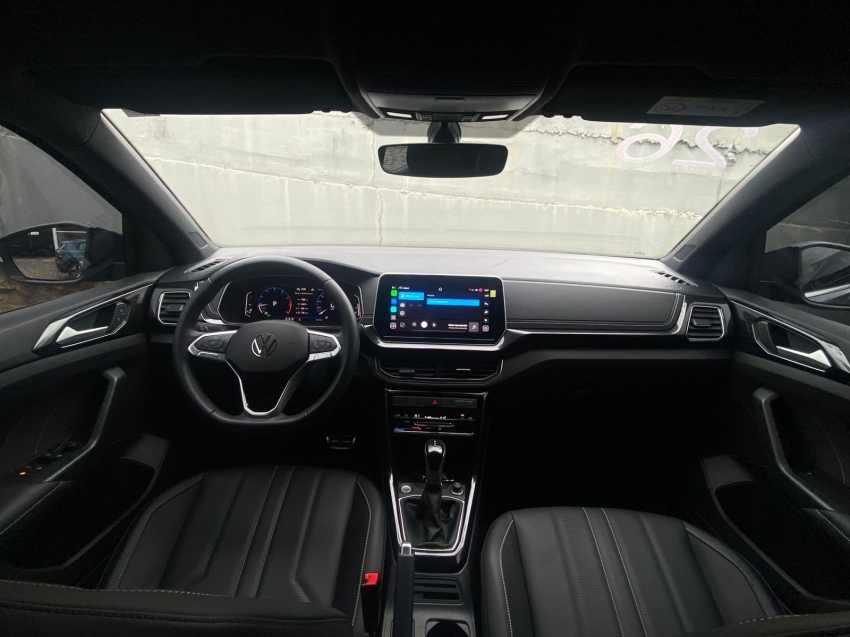 volkswagen t-cross 1.4 250 tsi total flex highline automatico 4p 202613