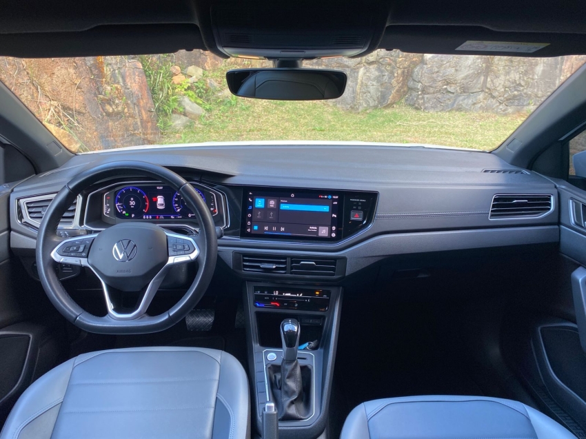 volkswagen nivus 1.0 200 tsi total flex highline automatico 4p 202418