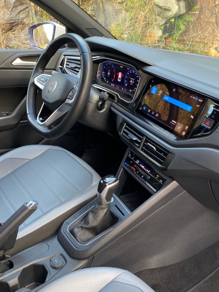 volkswagen nivus 1.0 200 tsi total flex highline automatico 4p 202413