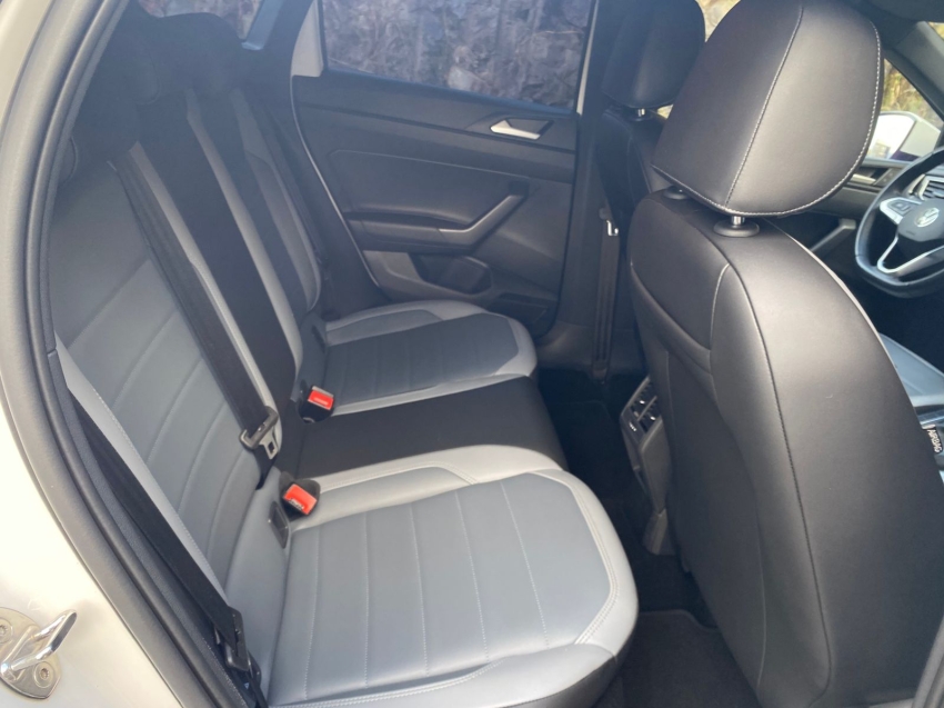 volkswagen nivus 1.0 200 tsi total flex highline automatico 4p 202411