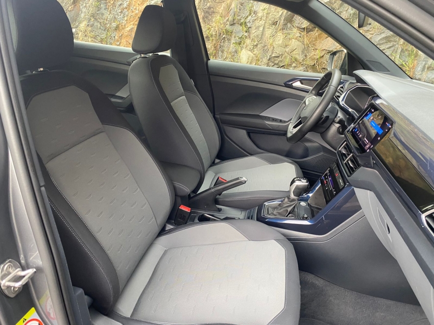 volkswagen t-cross 1.0 200 tsi total flex comfortline automatico 4p 202411