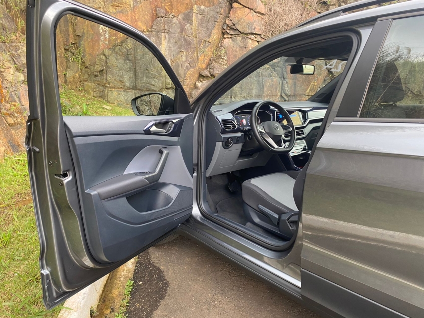 volkswagen t-cross 1.0 200 tsi total flex comfortline automatico 4p 20244
