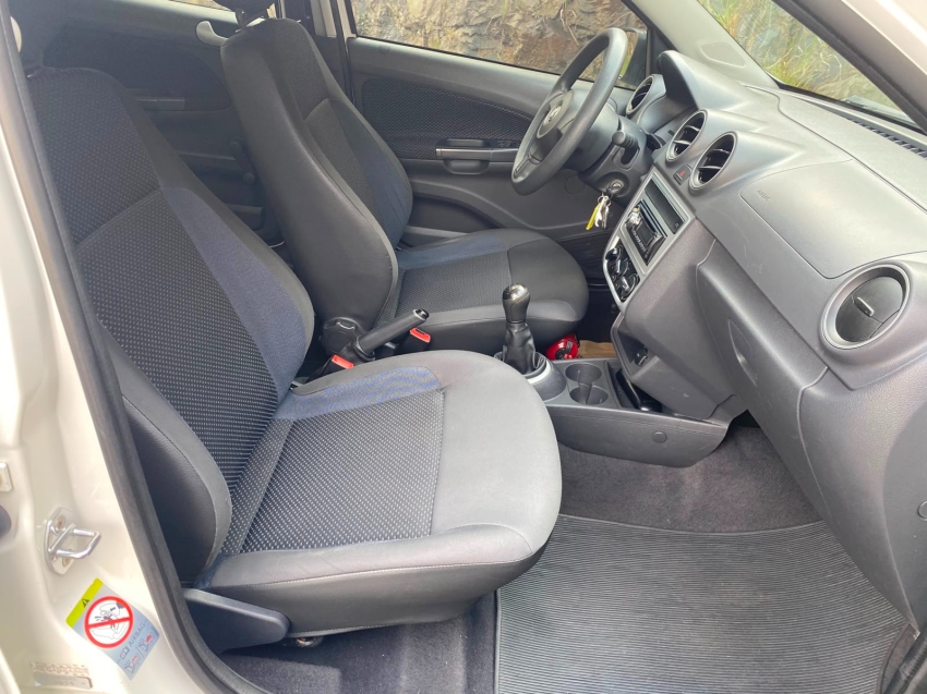 volkswagen gol 1.0 mi special 8v flex 4p manual 201513