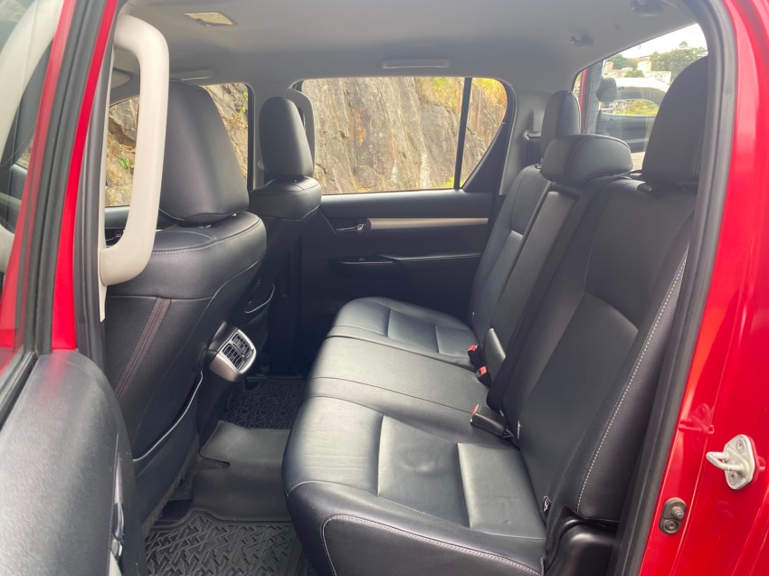 toyota hilux 2.8 srv 4x4 cd 16v diesel 4p automatico 201717