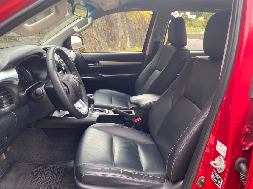 toyota hilux 2.8 srv 4x4 cd 16v diesel 4p automatico 201716