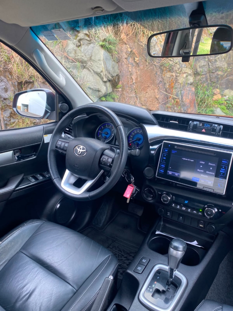 toyota hilux 2.8 srv 4x4 cd 16v diesel 4p automatico 201714