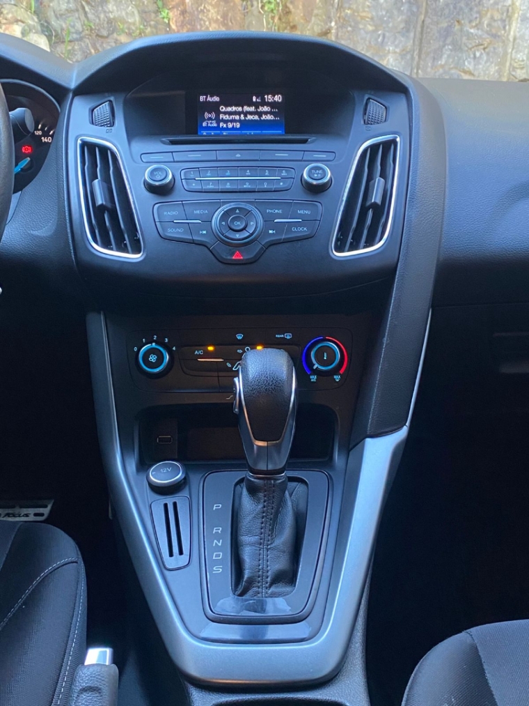 ford focus 2.0 se 16v flex 4p powershift automatico 20199