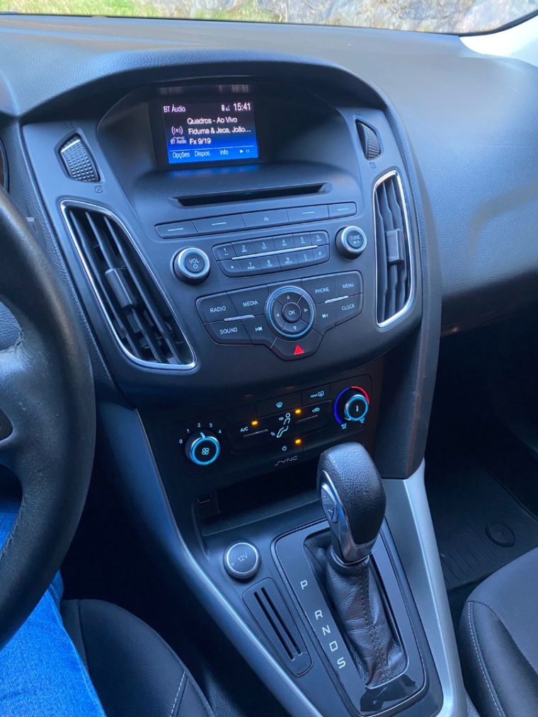 ford focus 2.0 se 16v flex 4p powershift automatico 201914