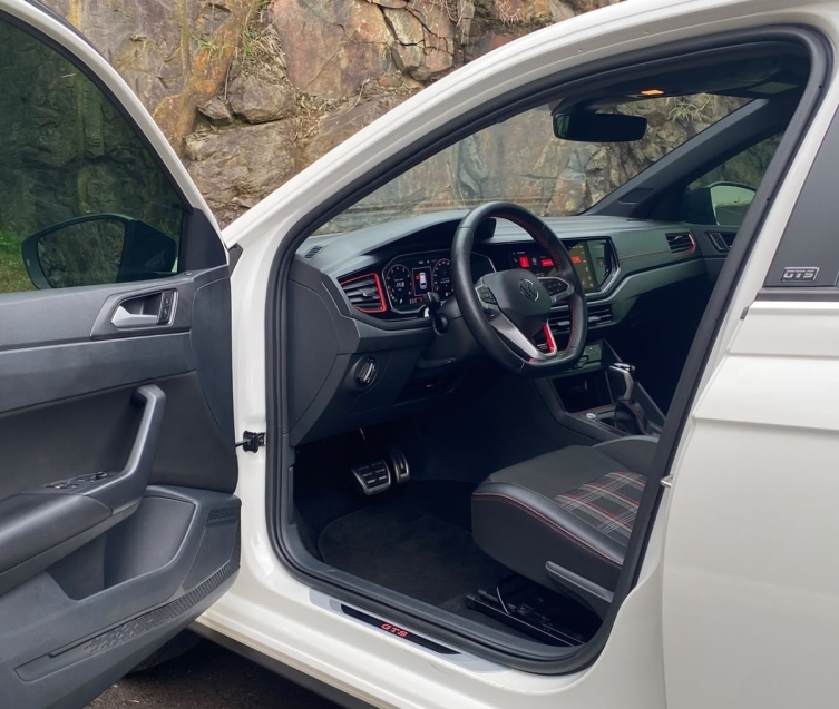 volkswagen polo 1.4 250 tsi gts automatico flex 4p 202323