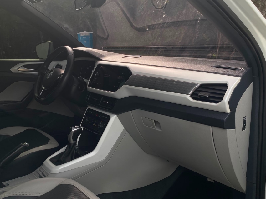 volkswagen t-cross 1.4 250 tsi total flex highline automatico 4p 202020