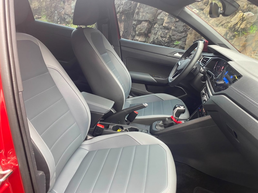 volkswagen nivus 1.0 200 tsi total flex highline automatico 4p 202410