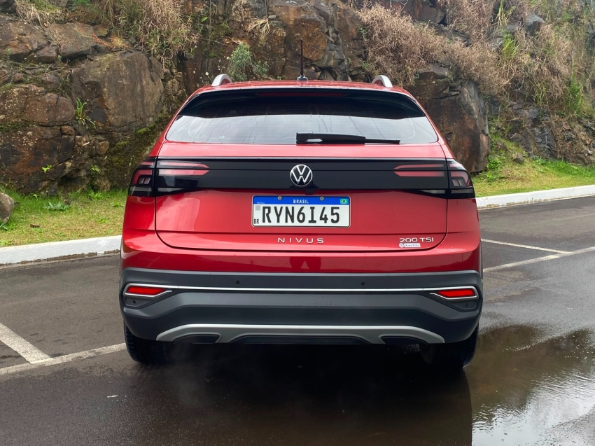 volkswagen nivus 1.0 200 tsi total flex highline automatico 4p 20245