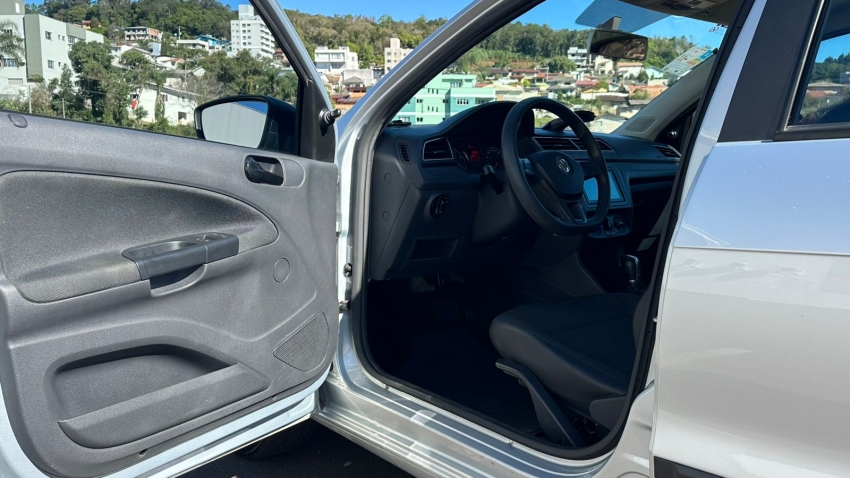 volkswagen voyage 1.6 16v msi totalflex 4p automatico flex 20215