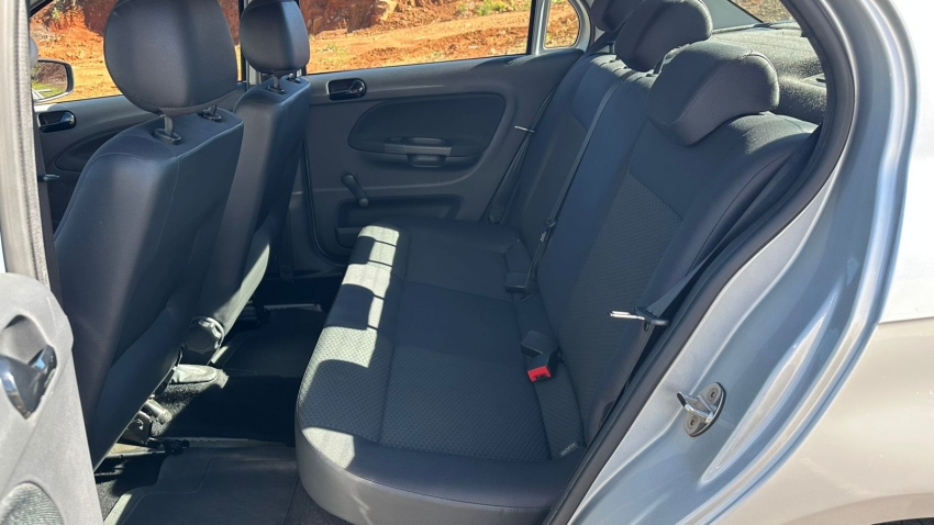 volkswagen voyage 1.6 16v msi totalflex 4p automatico flex 20216