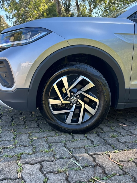 volkswagen t-cross 1.0 200 tsi total flex sense automatico 4p 20251
