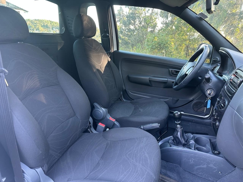 fiat strada 1.4 mpi hard working cs 8v flex 2p manual 4p 20195