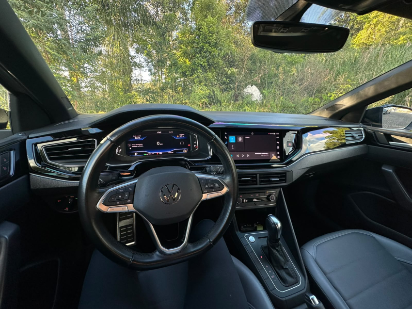 volkswagen nivus 1.0 200 tsi total flex highline automatico 4p 202121