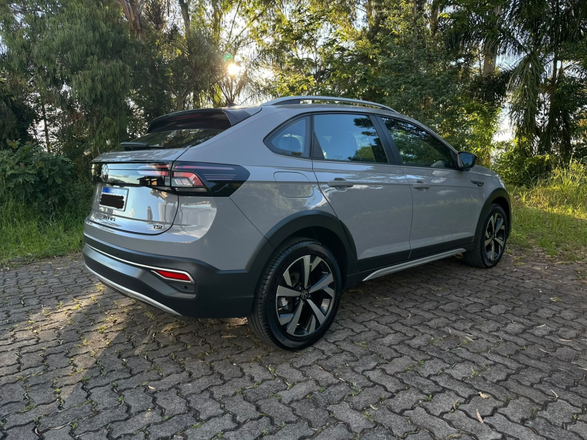 volkswagen nivus 1.0 200 tsi total flex highline automatico 4p 20211