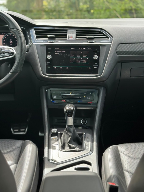 volkswagen tiguan 2.0 300 tsi gasolina allspace r-line automatico 4p 202420