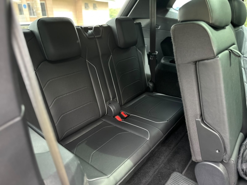 volkswagen tiguan 2.0 300 tsi gasolina allspace r-line automatico 4p 202421