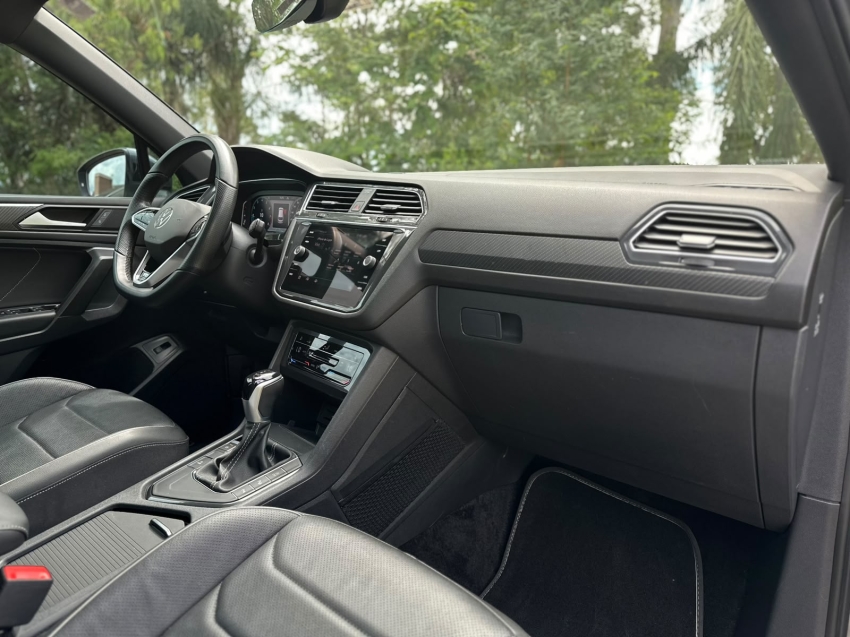 volkswagen tiguan 2.0 300 tsi gasolina allspace r-line automatico 4p 202411