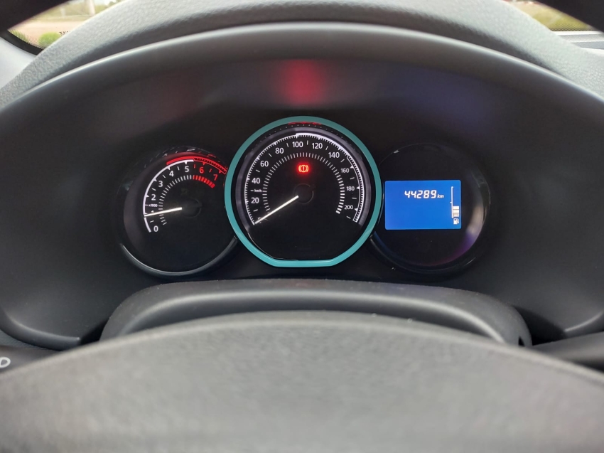 sandero expression vibe 1.0 - 2018