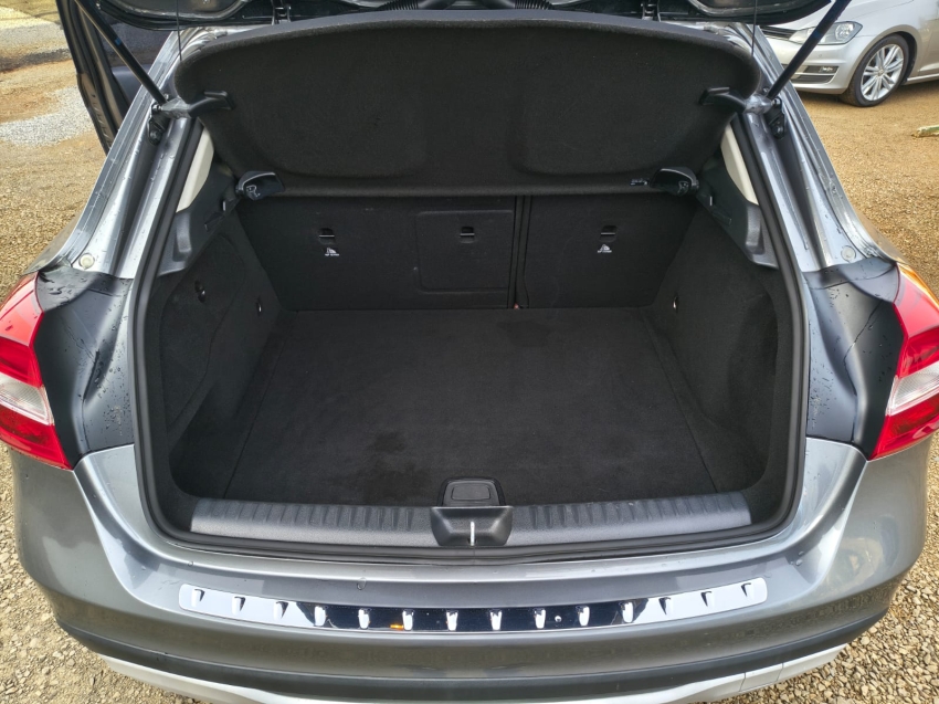 gla 200 style 1.6 turbo - 201913