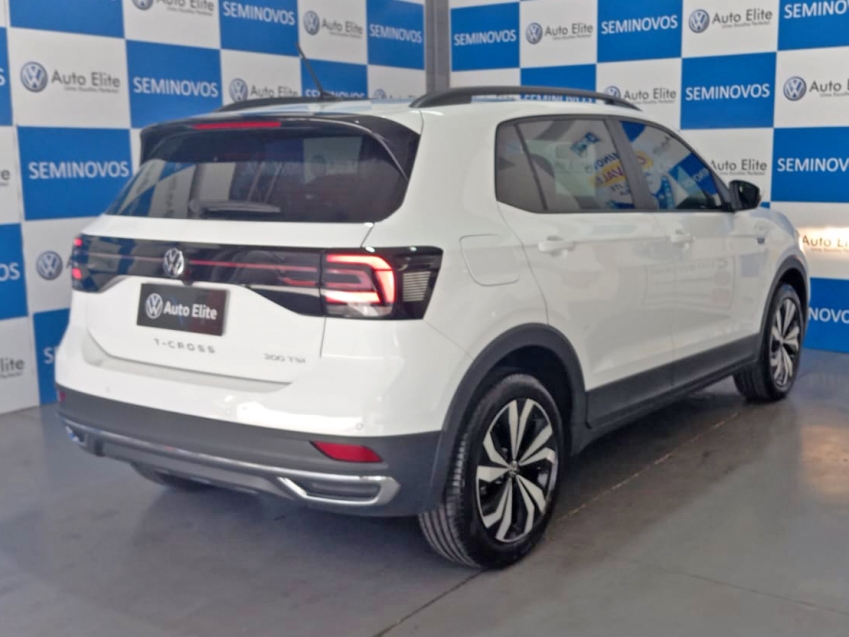 volkswagen t-cross 1.0 200 tsi total flex comfortline automatico 4p 2022