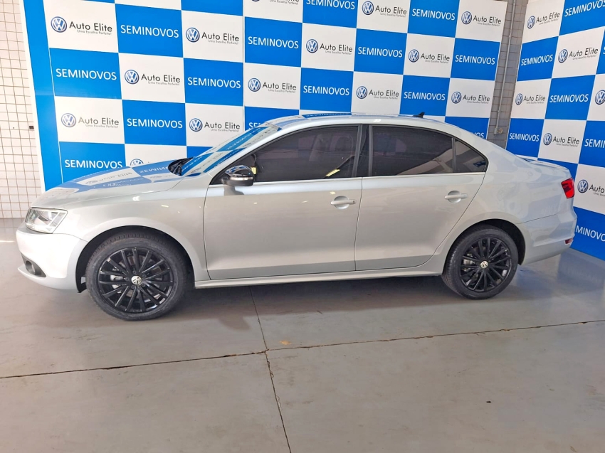 volkswagen jetta 2.0 comfortline flex 4p tiptronic automatico 20132