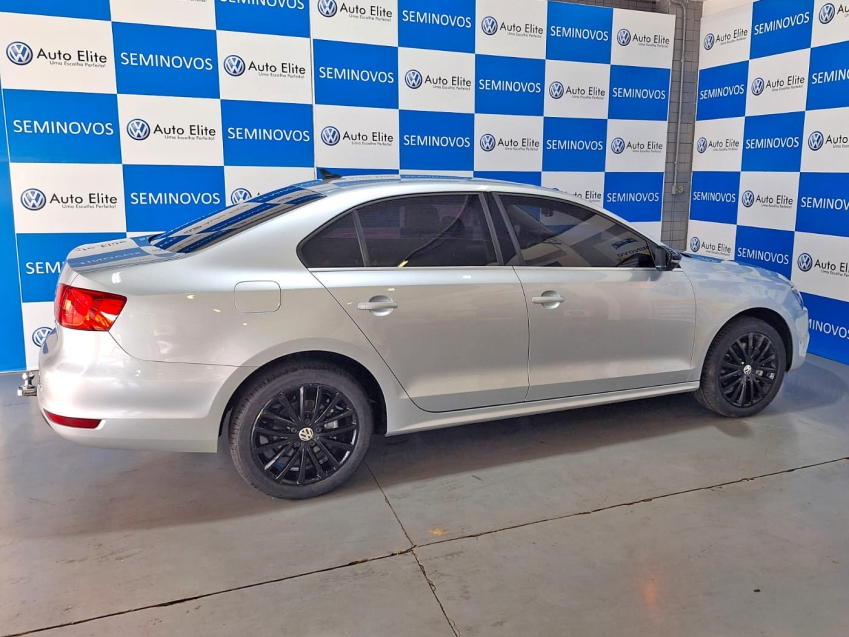 volkswagen jetta 2.0 comfortline flex 4p tiptronic automatico 20131